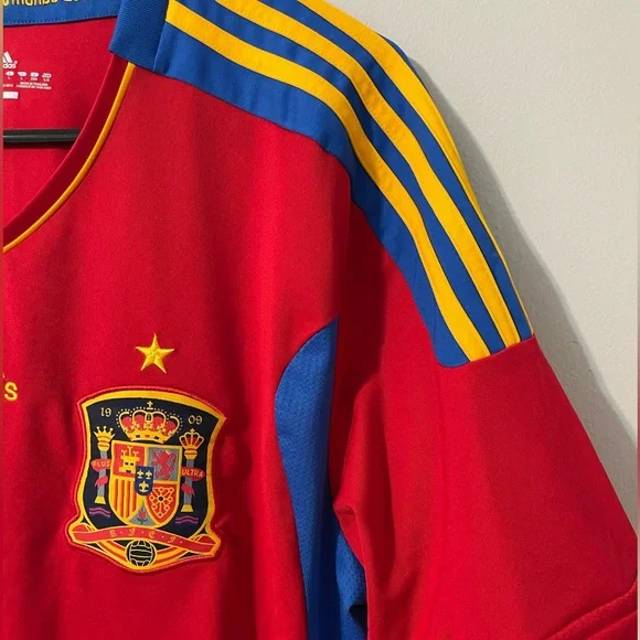 Adidas Spain Jersey - Picture 4 of 10